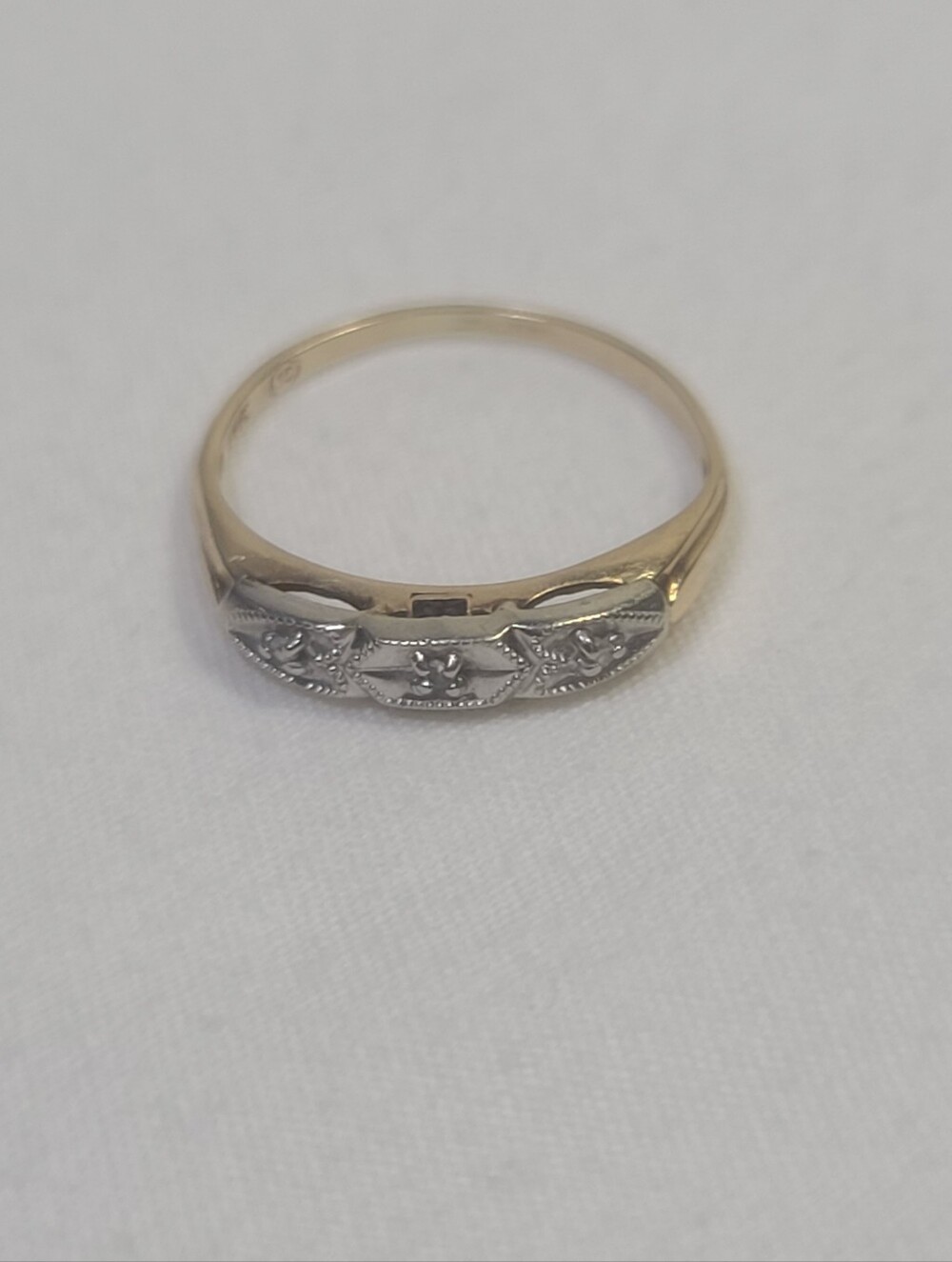 Art Deco 14k Solid Gold Tiny 3 Diamonds Ring Size 5.25